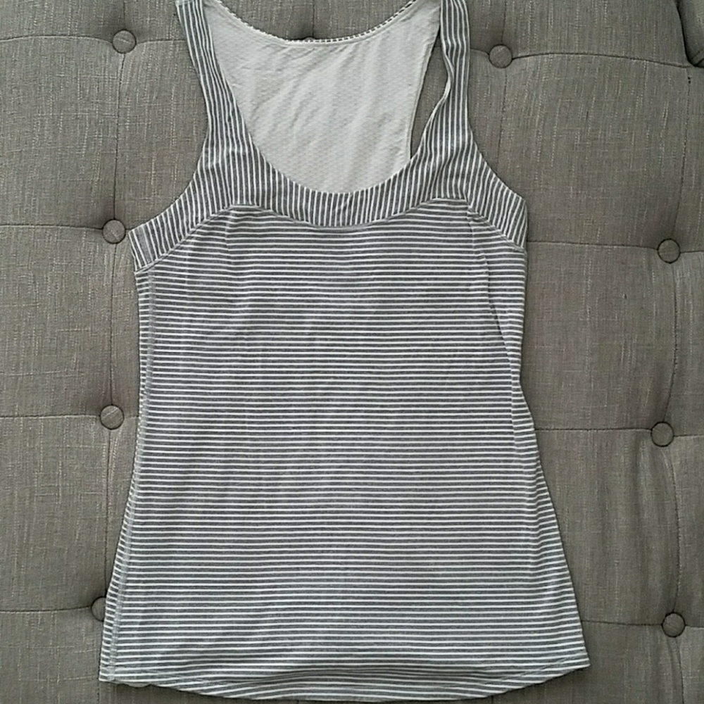 Lululemon First Base tank size 4